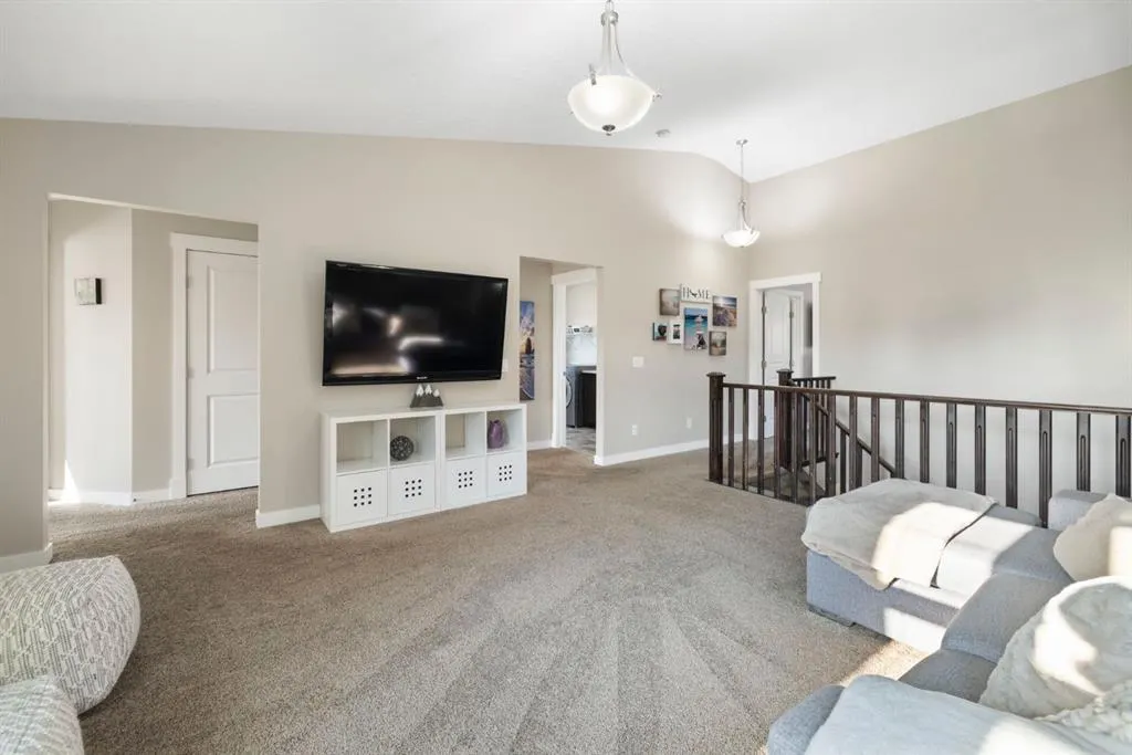 15 Nolanshire Crescent NW