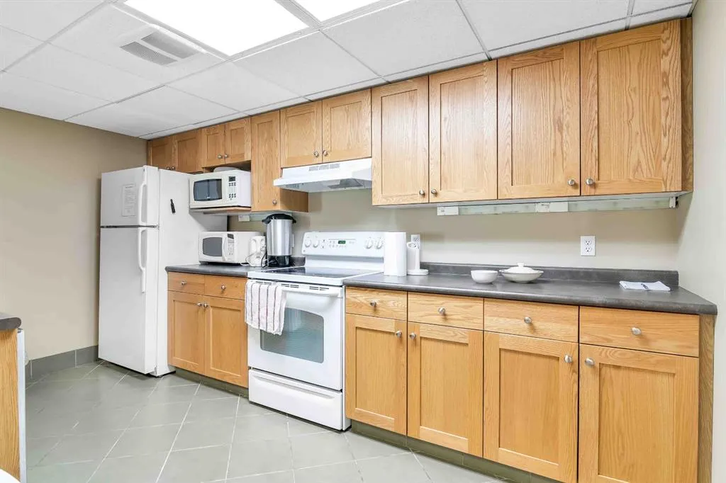 194 Sunrise Circle SW, #210