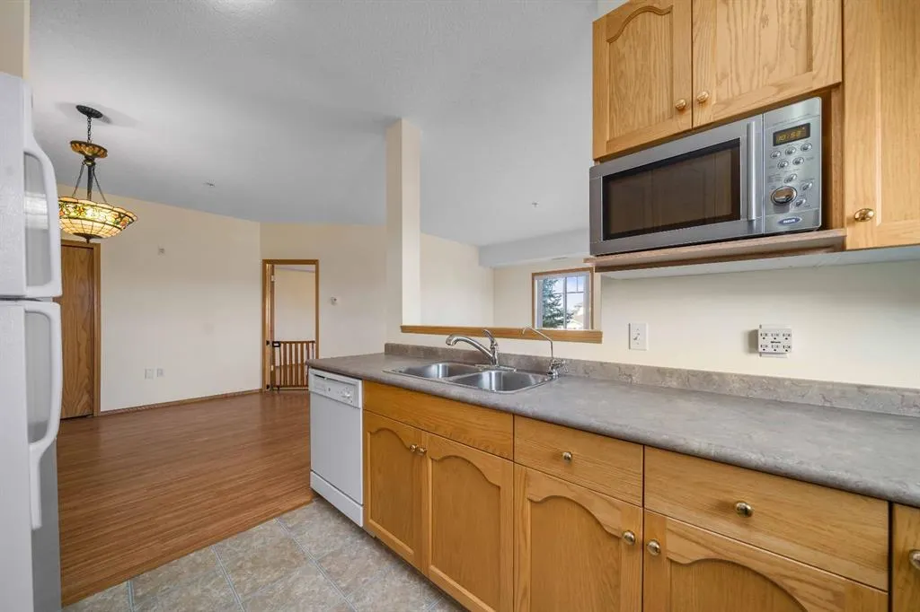 194 Sunrise Circle SW, #210