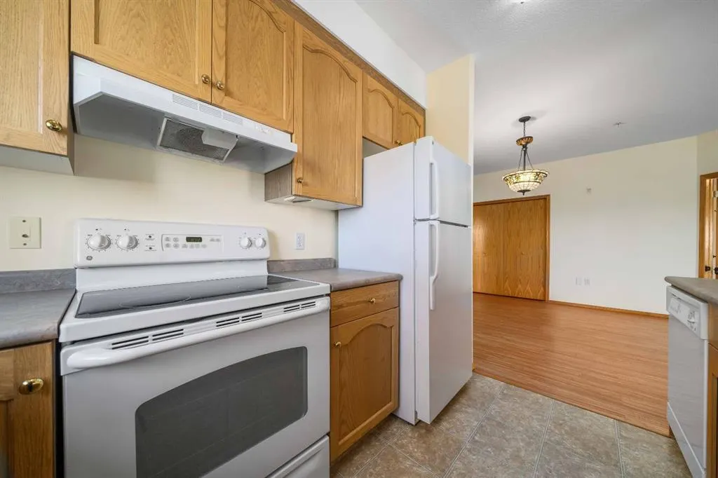 194 Sunrise Circle SW, #210