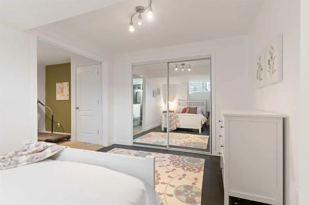 37 Legacy Gate SE