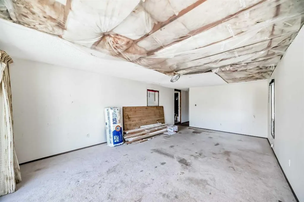 100 Spring Haven Close SE
