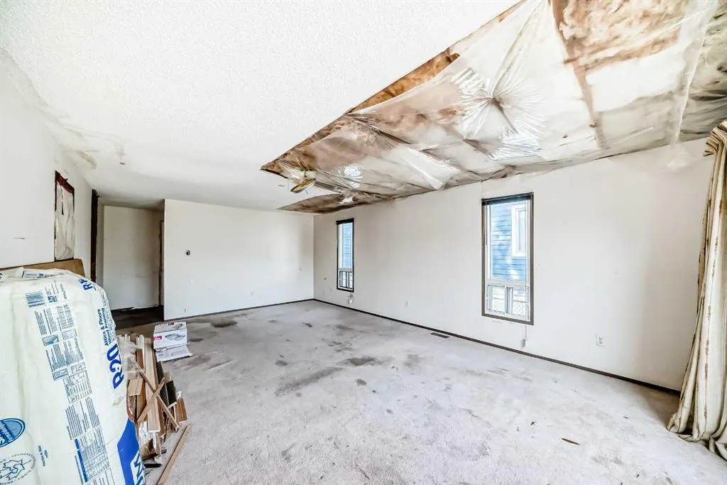 100 Spring Haven Close SE