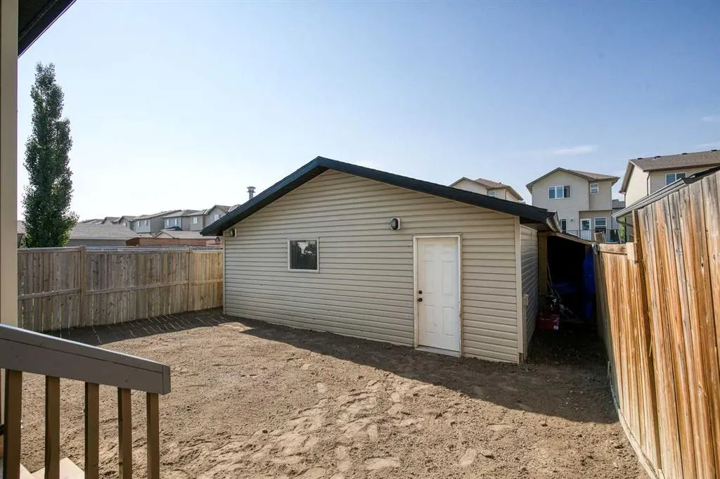 227 Reunion Court NW