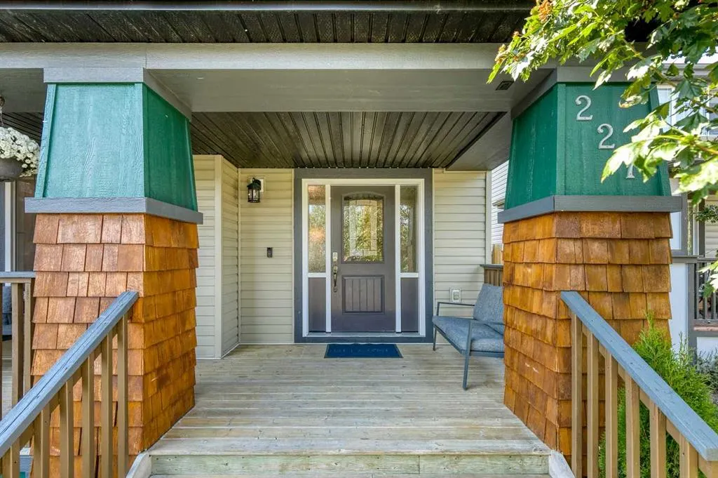 227 Reunion Court NW
