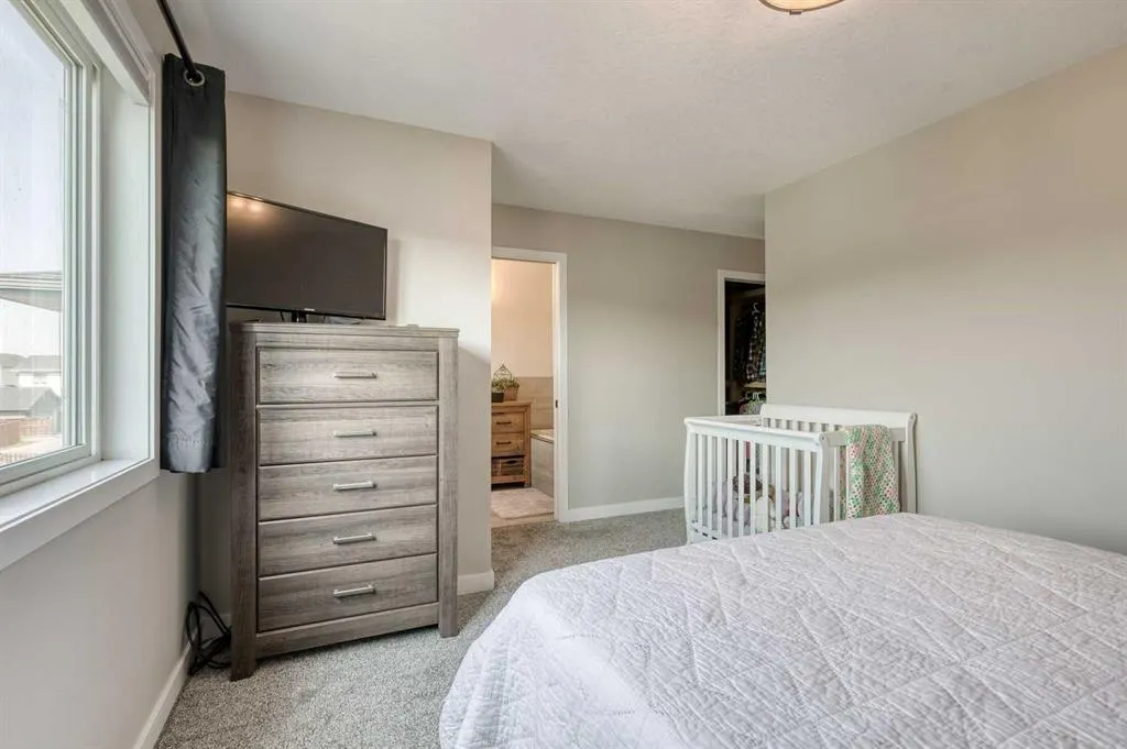 227 Reunion Court NW