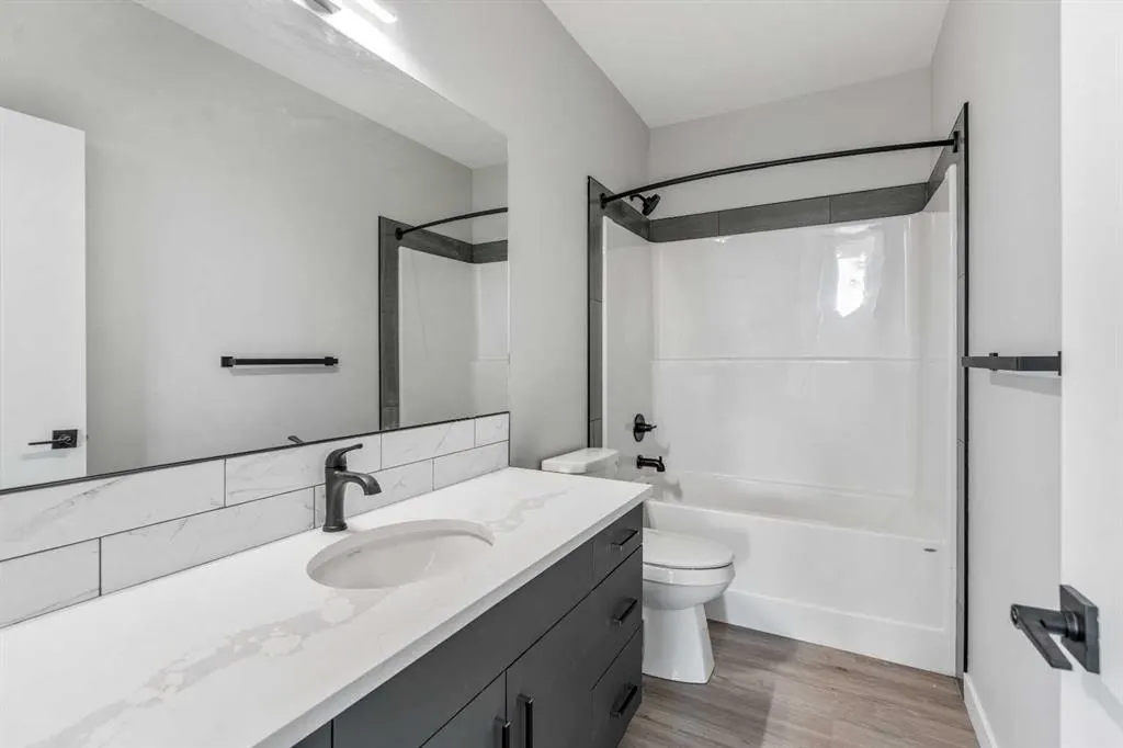 413 Rivergrove Chase W