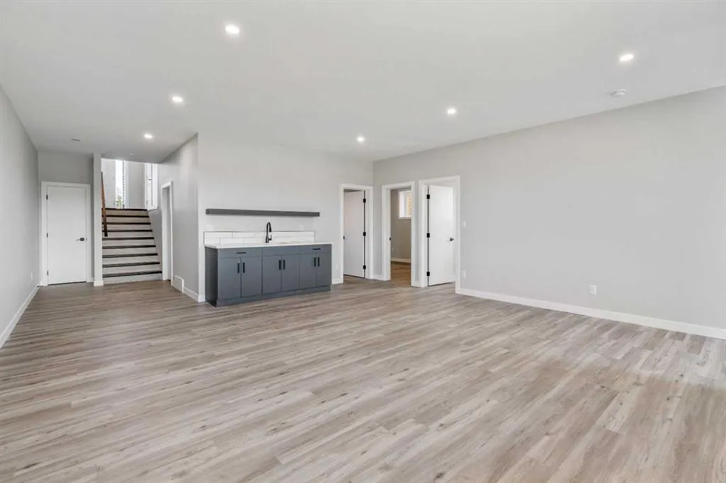 413 Rivergrove Chase W
