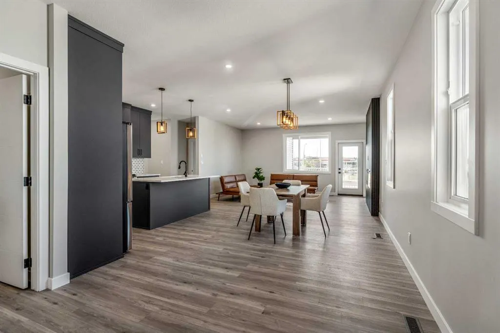 413 Rivergrove Chase W