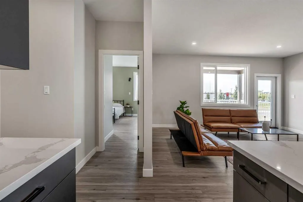 413 Rivergrove Chase W