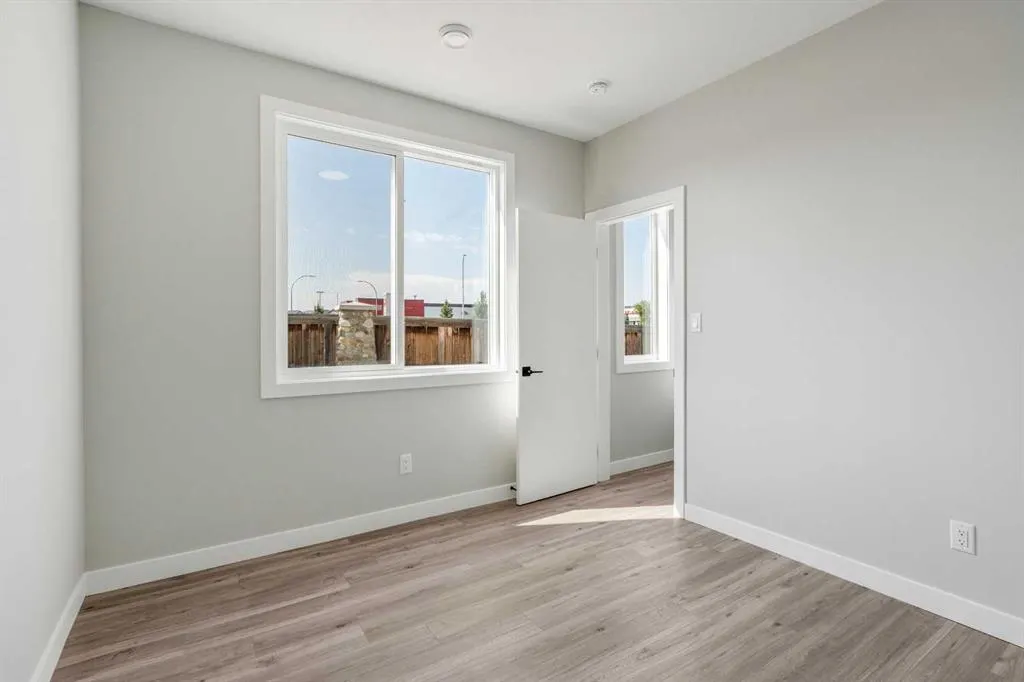 413 Rivergrove Chase W