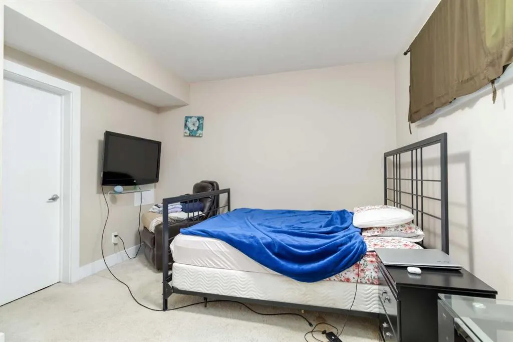 110 Merganser Crescent