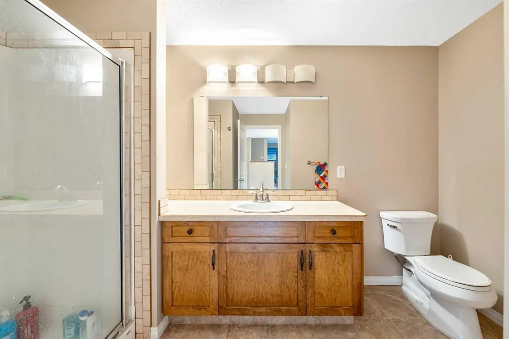 1607 Sunshine Close SE