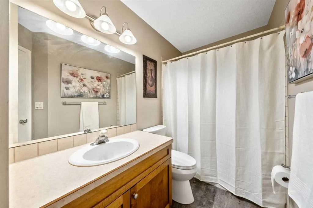 1607 Sunshine Close SE