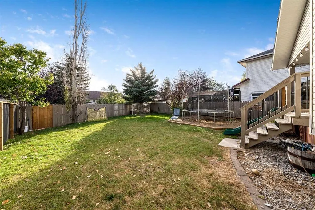 1607 Sunshine Close SE