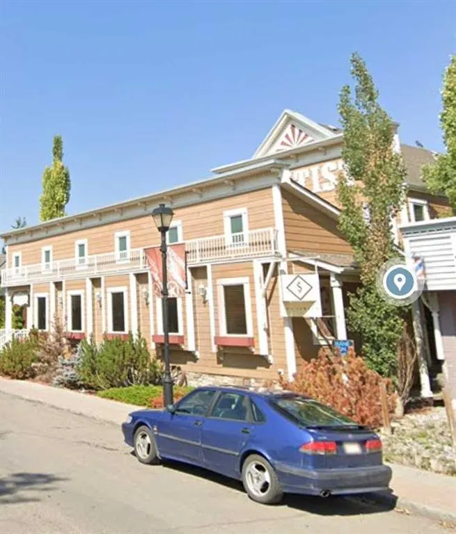 508 1 Street W, #Upper Back