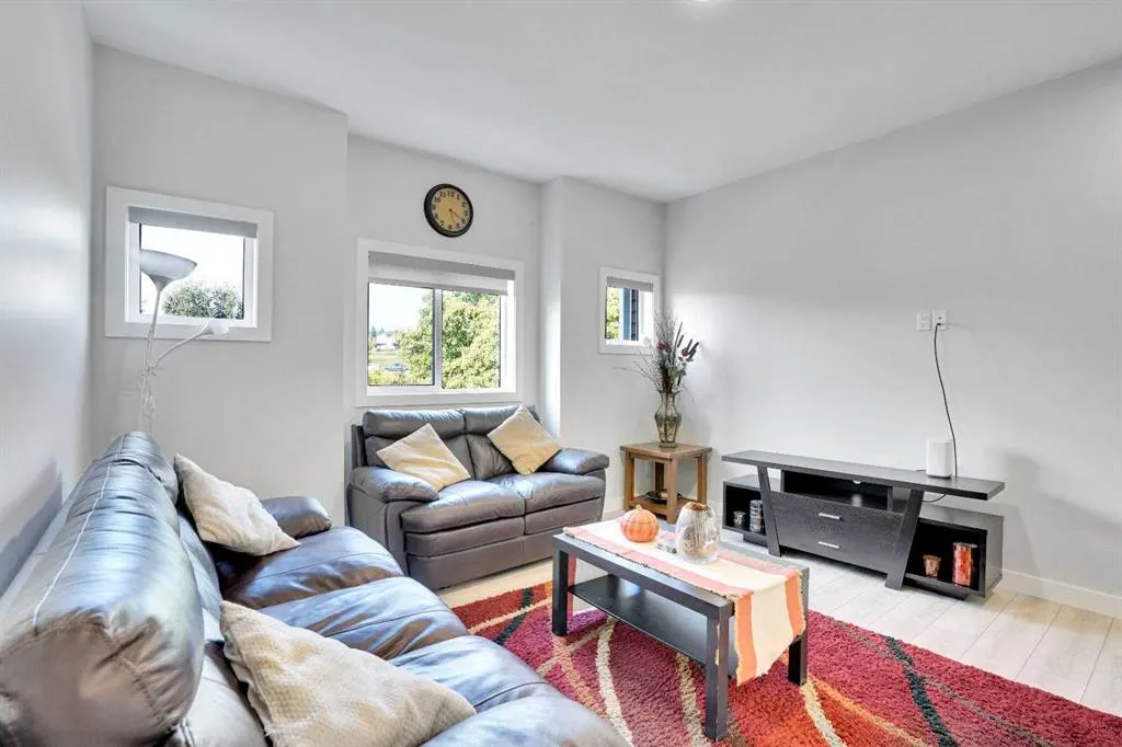 96 Tuscany Summit Square NW