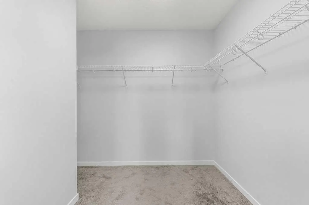 40 Carrington Plaza NW, #320