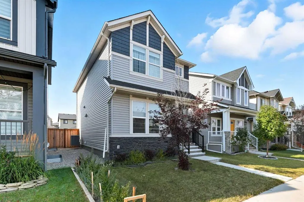 443 Hillcrest Manor SW