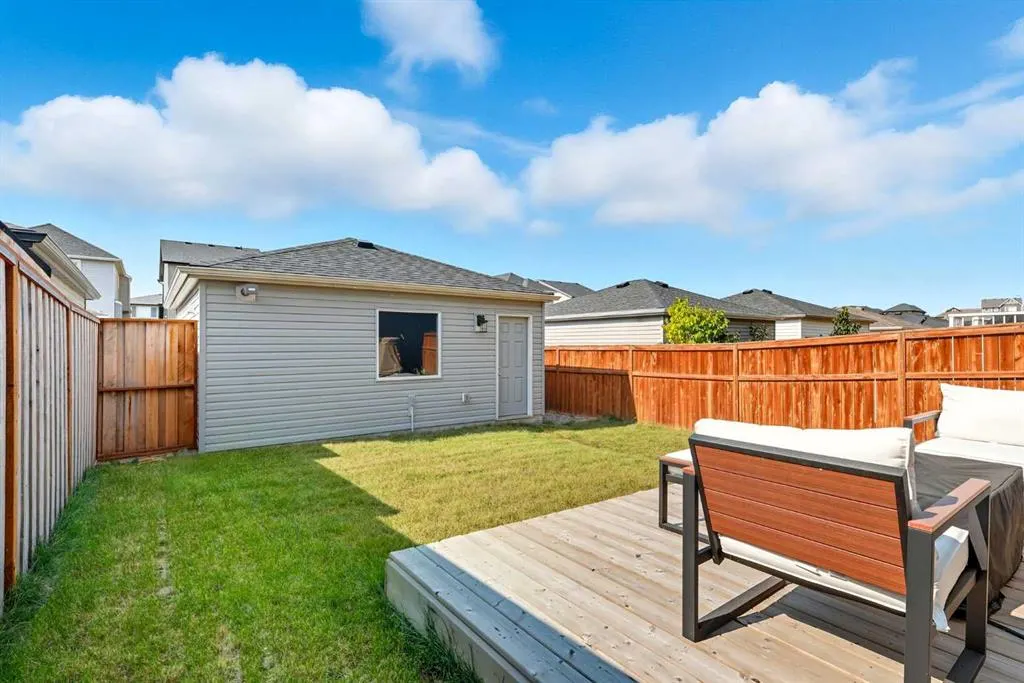 443 Hillcrest Manor SW