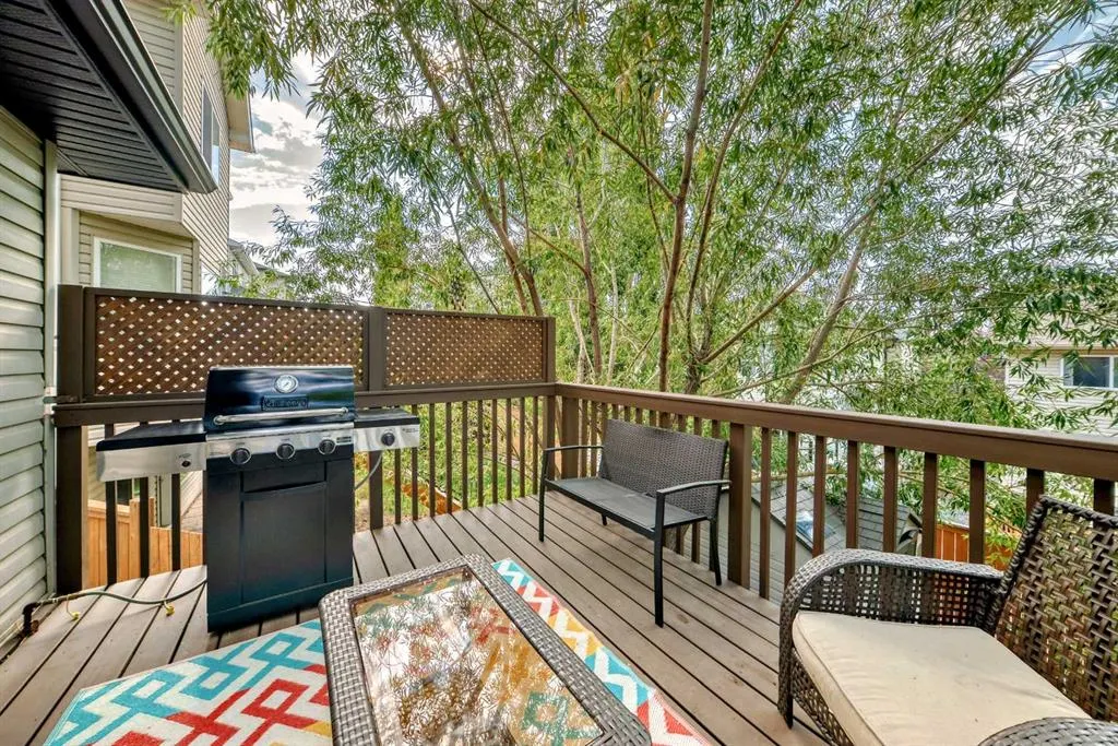 23 Rockyspring Green NW