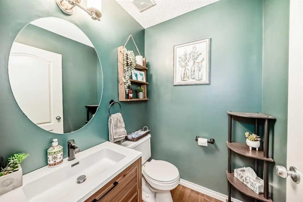 23 Rockyspring Green NW