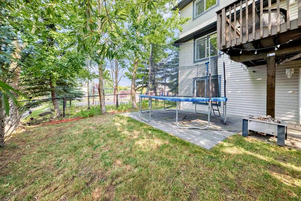 23 Rockyspring Green NW