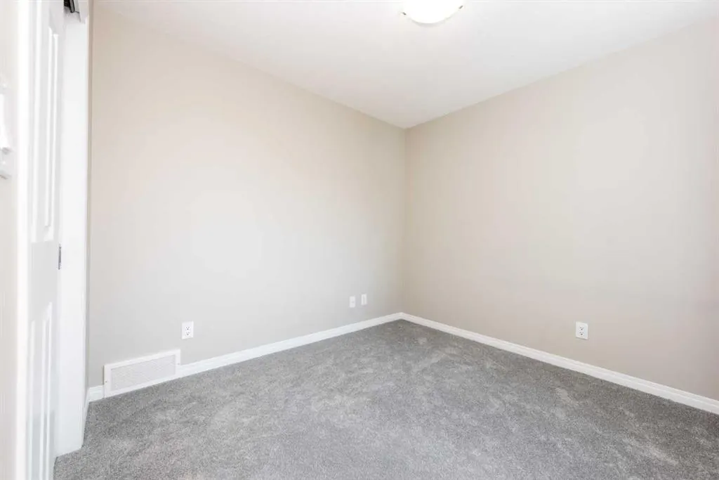324 Carrington Way NW