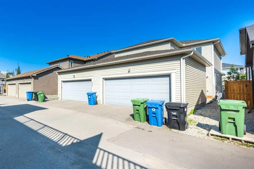 324 Carrington Way NW