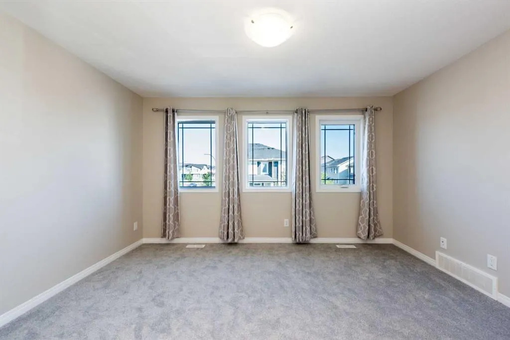 324 Carrington Way NW