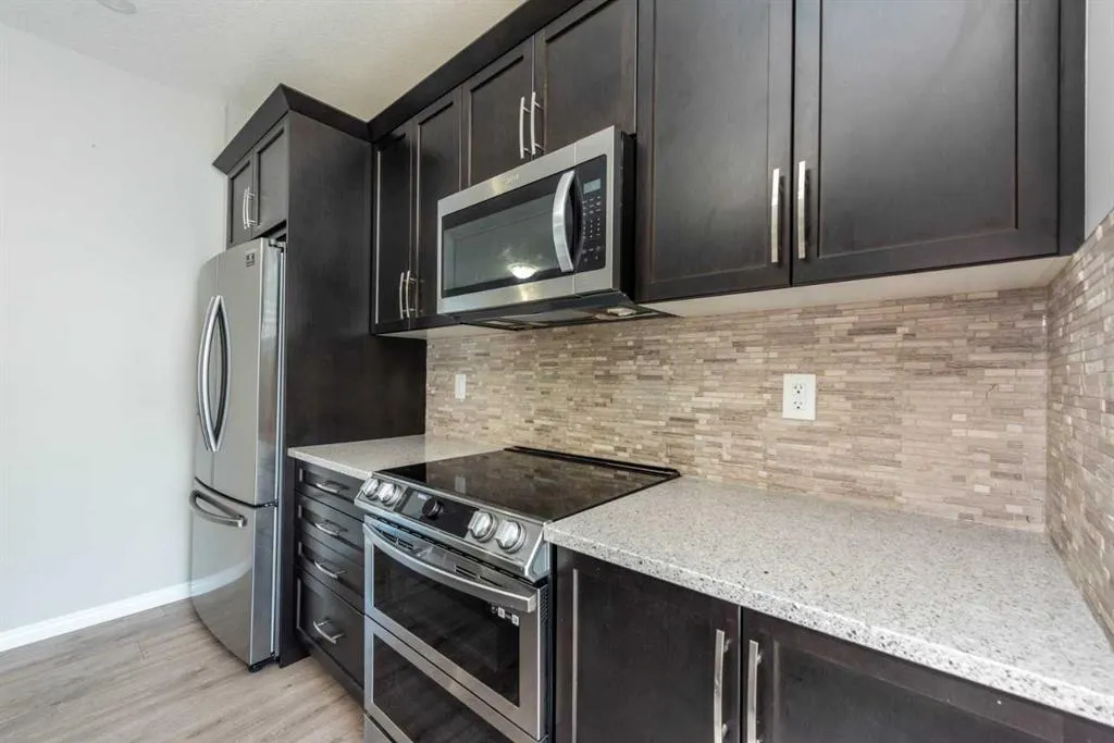 324 Carrington Way NW