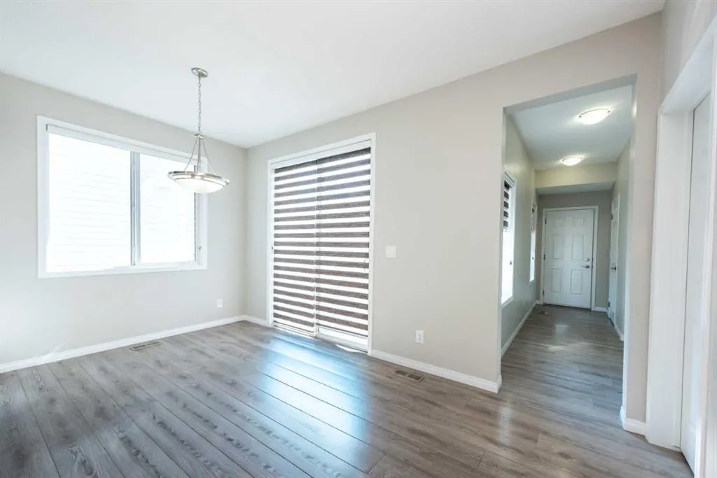 324 Carrington Way NW