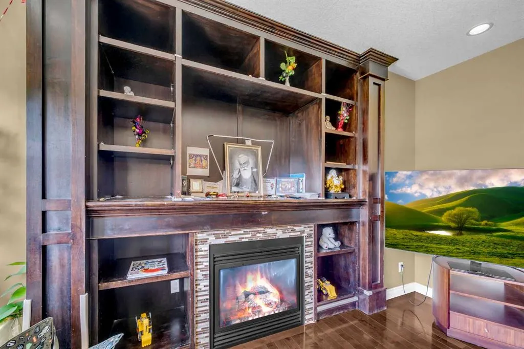 217 Taralake Manor NE