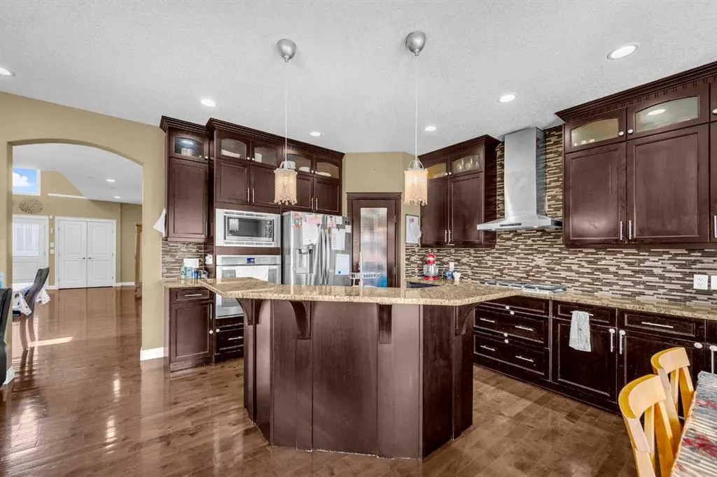 217 Taralake Manor NE