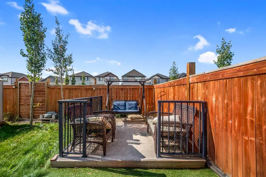 217 Taralake Manor NE