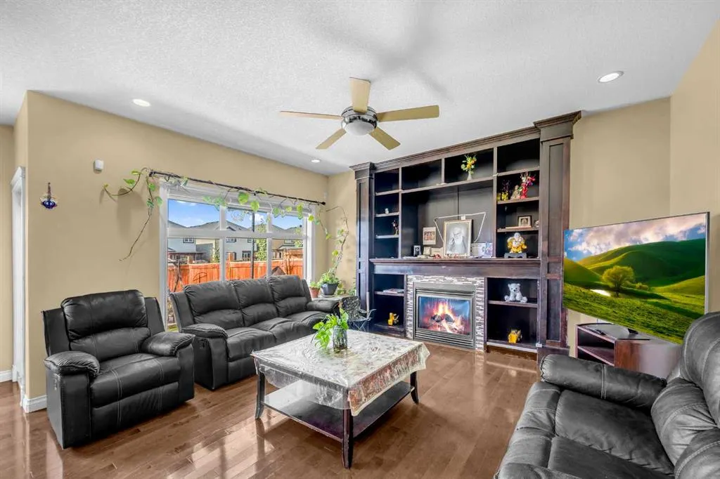 217 Taralake Manor NE