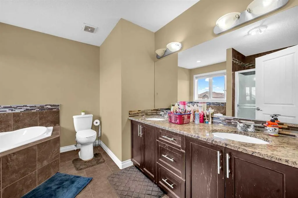 217 Taralake Manor NE