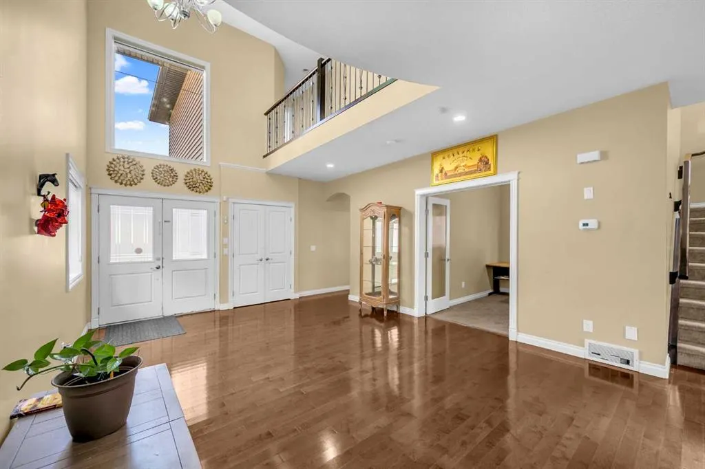 217 Taralake Manor NE