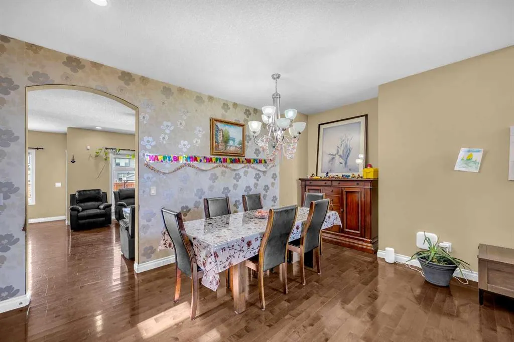 217 Taralake Manor NE