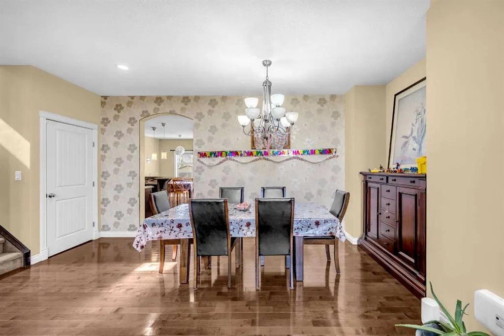 217 Taralake Manor NE