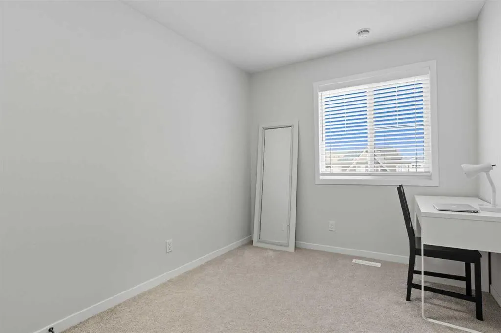 1075 Mahogany Boulevard SE