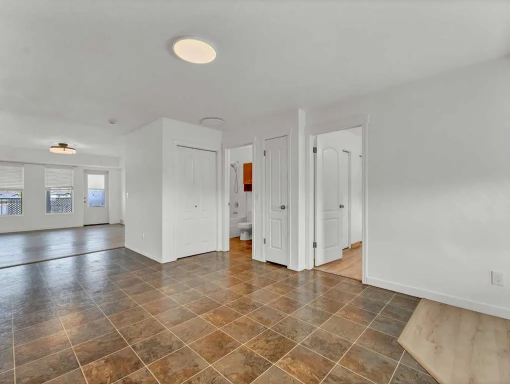349 Southlands Pointe SE