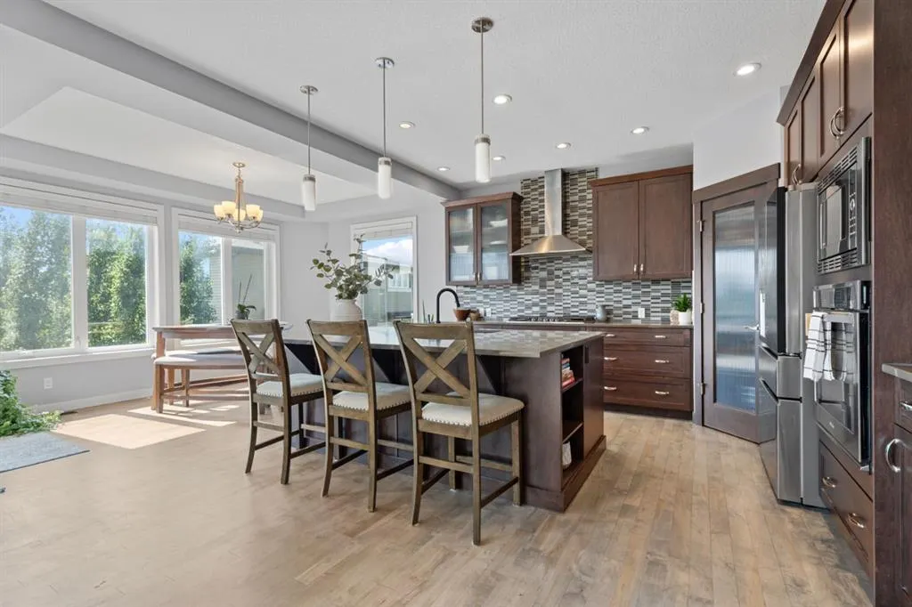 106 Mount Rae Heights