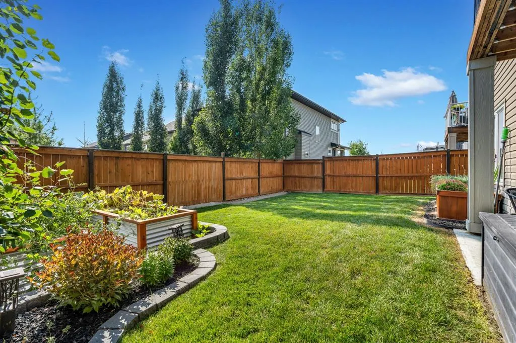 106 Mount Rae Heights