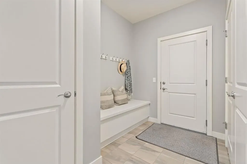 106 Mount Rae Heights