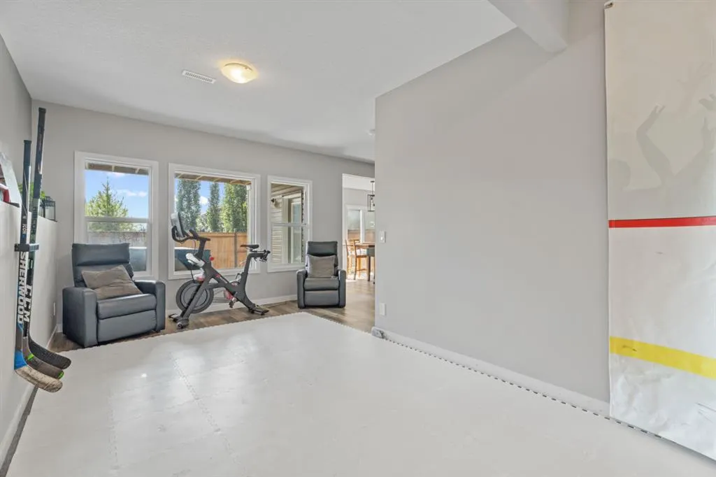 106 Mount Rae Heights
