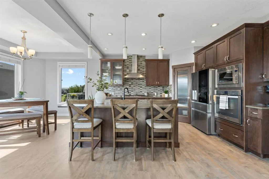 106 Mount Rae Heights