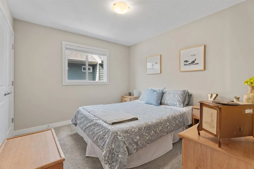 106 Mount Rae Heights