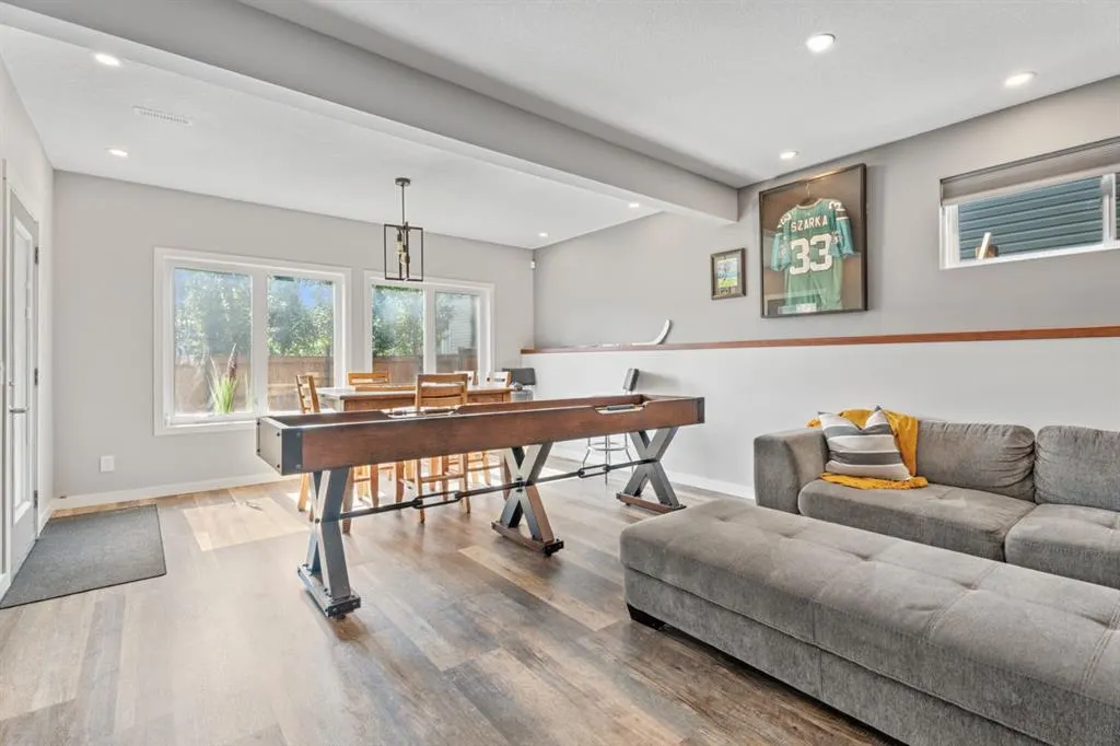 106 Mount Rae Heights