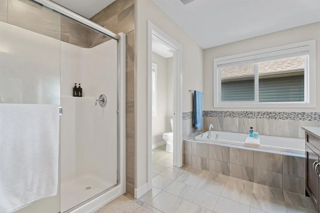 106 Mount Rae Heights